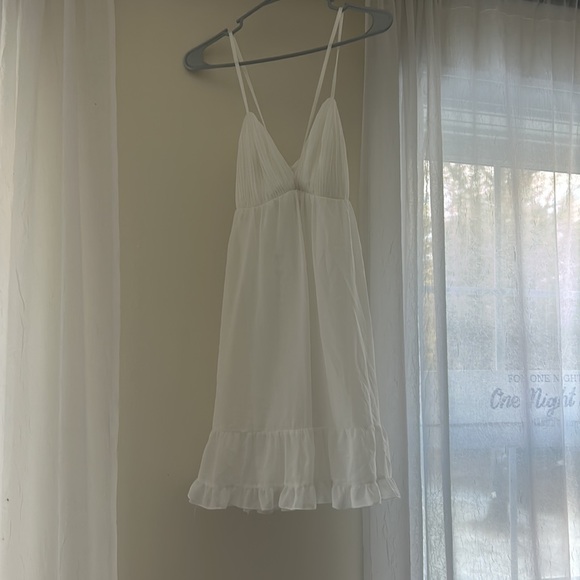 Ieena for Mac Duggal Ruffle V-neck Criss-Cross Mini Dress Sleeveless - Picture 14 of 16